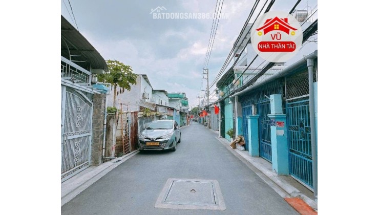 Bán nhà đẹp Măt Tiền Q.4, Gần Tân Vĩnh, 5,2m x 10m, 4 tầng, Giá nhỉnh 8 tỷ.